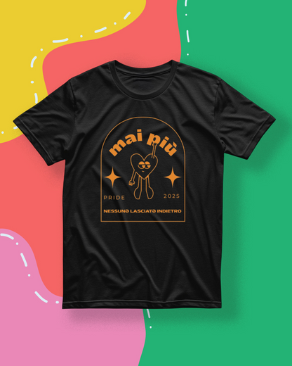 CAPSULE COLLECTION INKLUSION - CAMILLA PISANO - MAI PIÙ NESSUNƏ LASCIATƏ INDIETRO - Officina Mush X SARDEGNA PRIDE 2025
